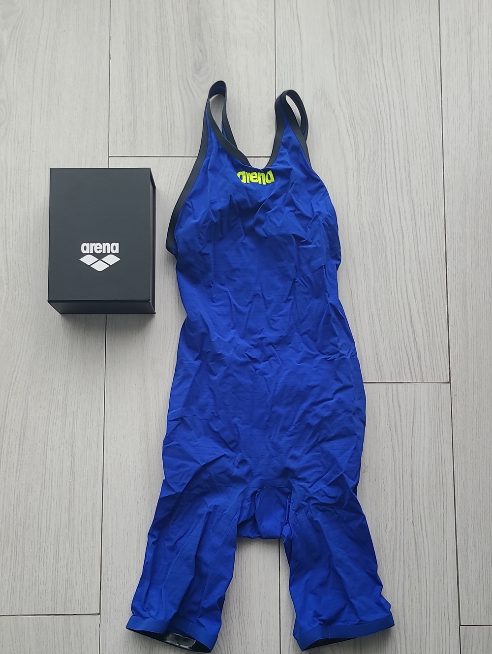 Arena Techsuit Black and Blue Carbon Air² Powerskin With Box